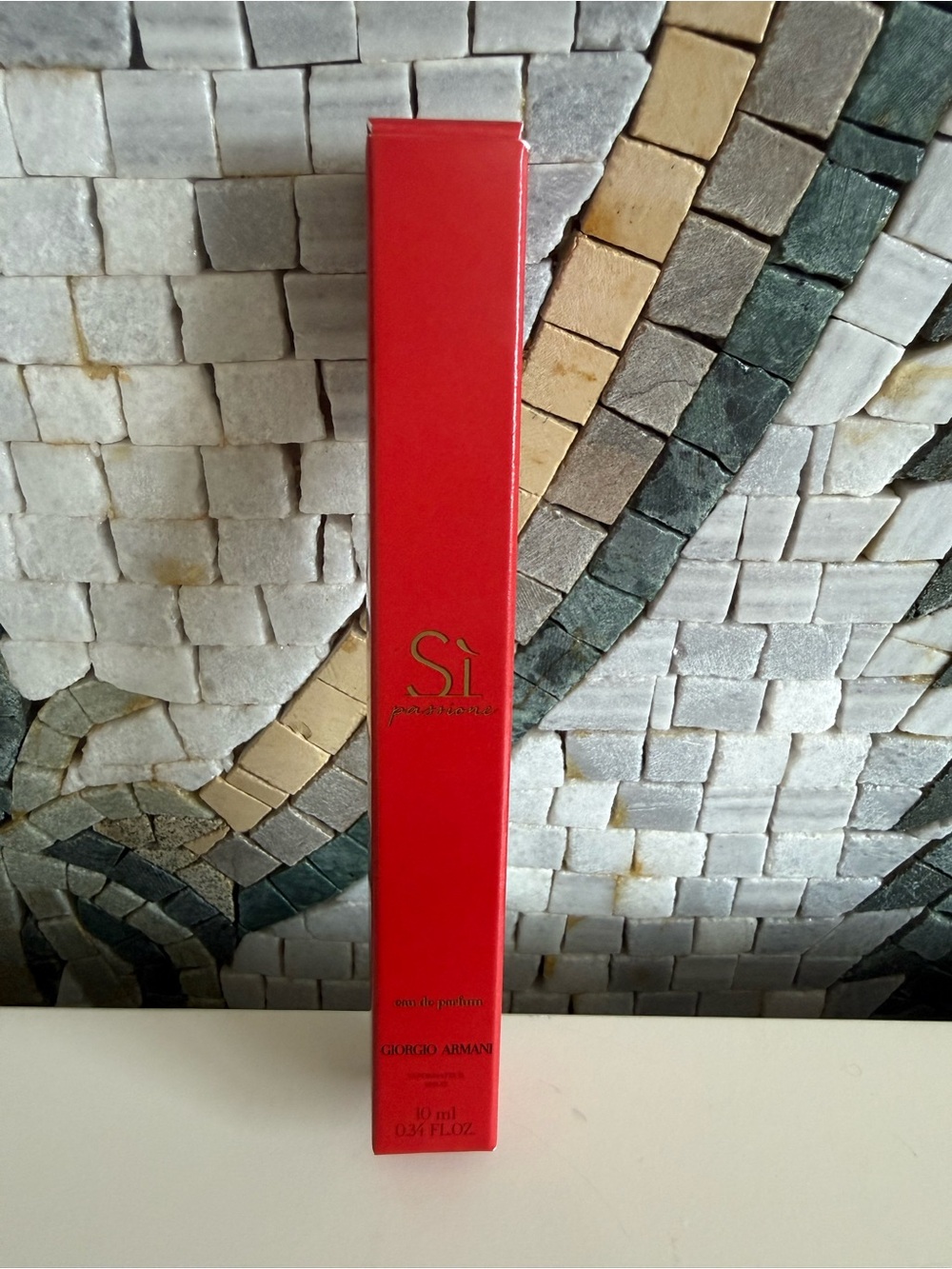 Giorgio Armani Sì Passion Red Fragrance Box